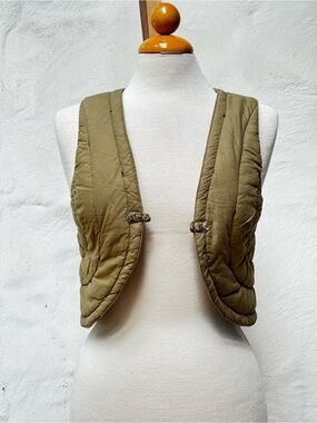 Cordelia Olive Quilted Sleeveless Vest